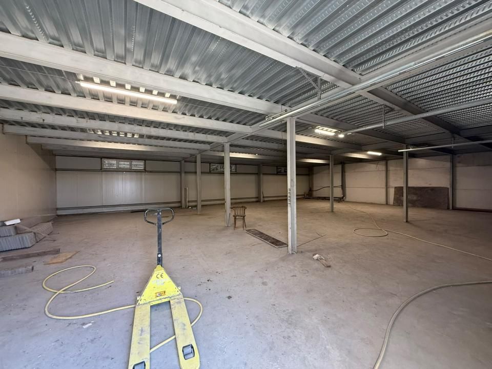 Vanzare Hala Industriala 619mp - teren 985mp - zona Manastire – fotografia 9 din 11