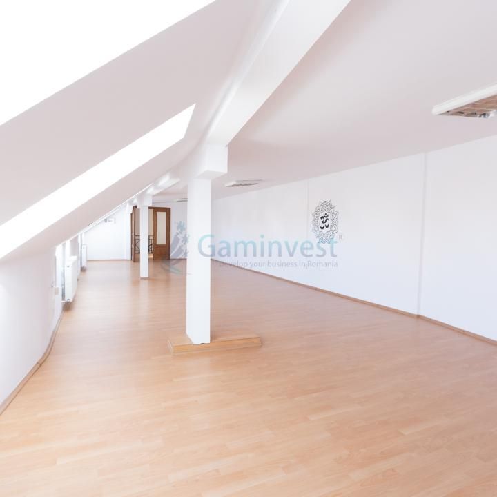 Cladire de inchiriat in Oradea, 382 mp cu 3 nivele, multifunctionala – fotografia 5 din 29