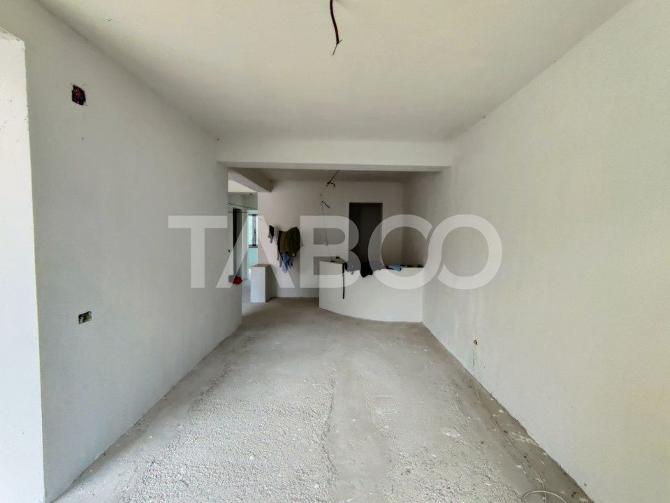 Comision 0% Casa tip duplex de vanzare 6 camere cu teren Saliste Sibiu – fotografia 8 din 16