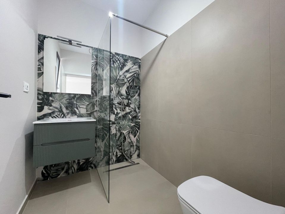 Duplex 4 camere central - Mosnita Veche – fotografia 13 din 17