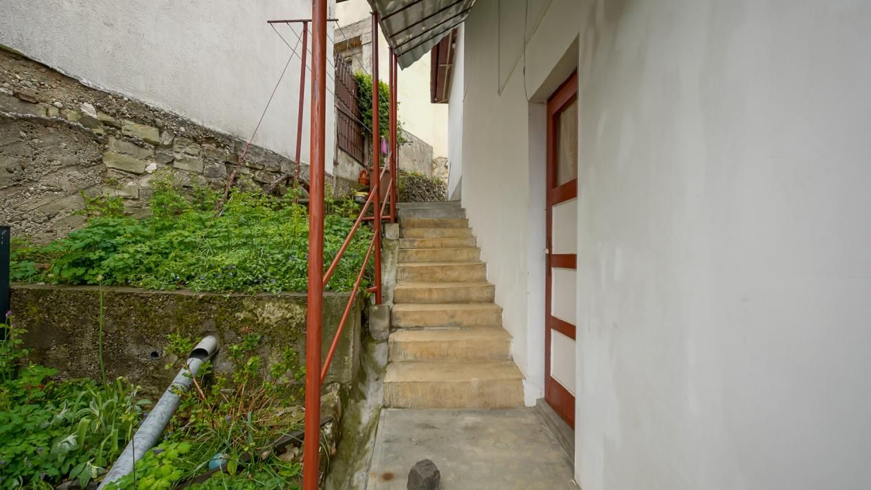 De vânzare casă în cartierul Șchei pe Strada Cotun, nr. 9 – fotografia 9 din 31