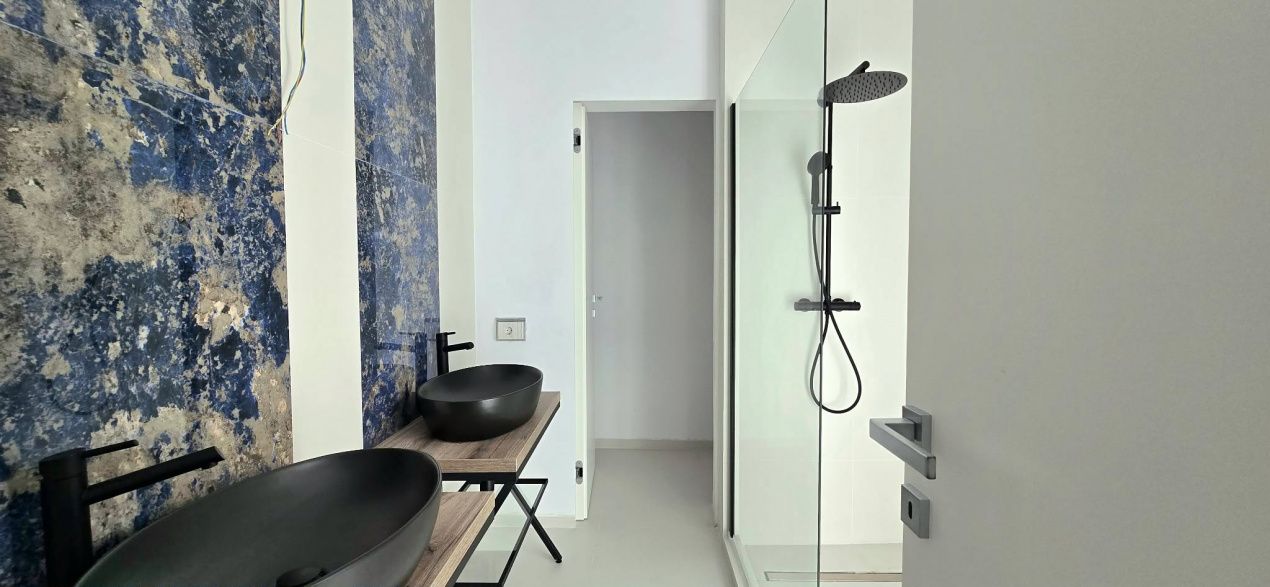 Front Row to the Sea | 3 Camere • Terasă 22 MP • Direct pe Plajă – fotografia 7 din 9