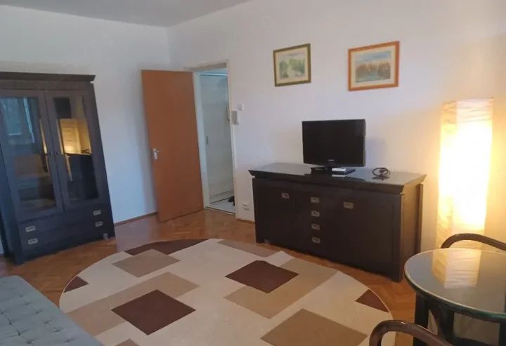 3 Camere de inchiriat | Calea Calarasilor | Parcare | Utilat&Mobilat | – fotografia 3 din 9