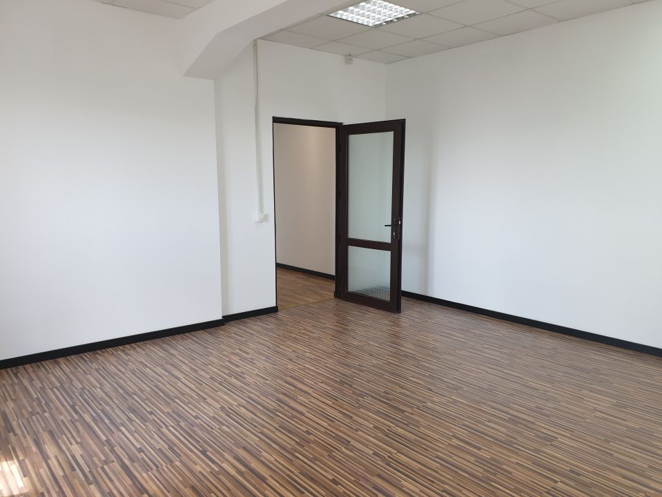 CLADIRE DE BIROURI SI SPATIU COMERCIAL FLEXIBIL, PLOIESTI, - RANDAMENT EXCELENT – fotografia 17 din 18