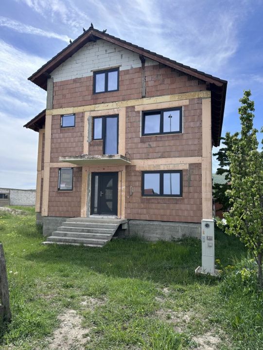 CASA 5 CAMERE I ALBA IULIA I TEREN 1500 MP I SEMIFINISATA I TOATE UTILITATILE I – fotografia 4 din 4