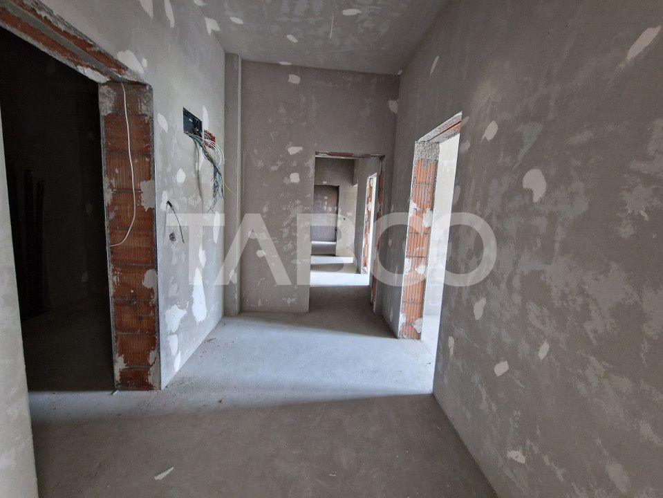 Apartament decomandat 3 camere 85 mpu 2 balcoane 2 bai Rahovei Sibiu – fotografia 4 din 11