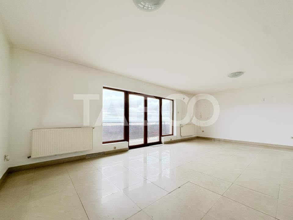 Apartament 3 camere cu parcare de vanzare Andrei Muresanu – fotografia 2 din 7