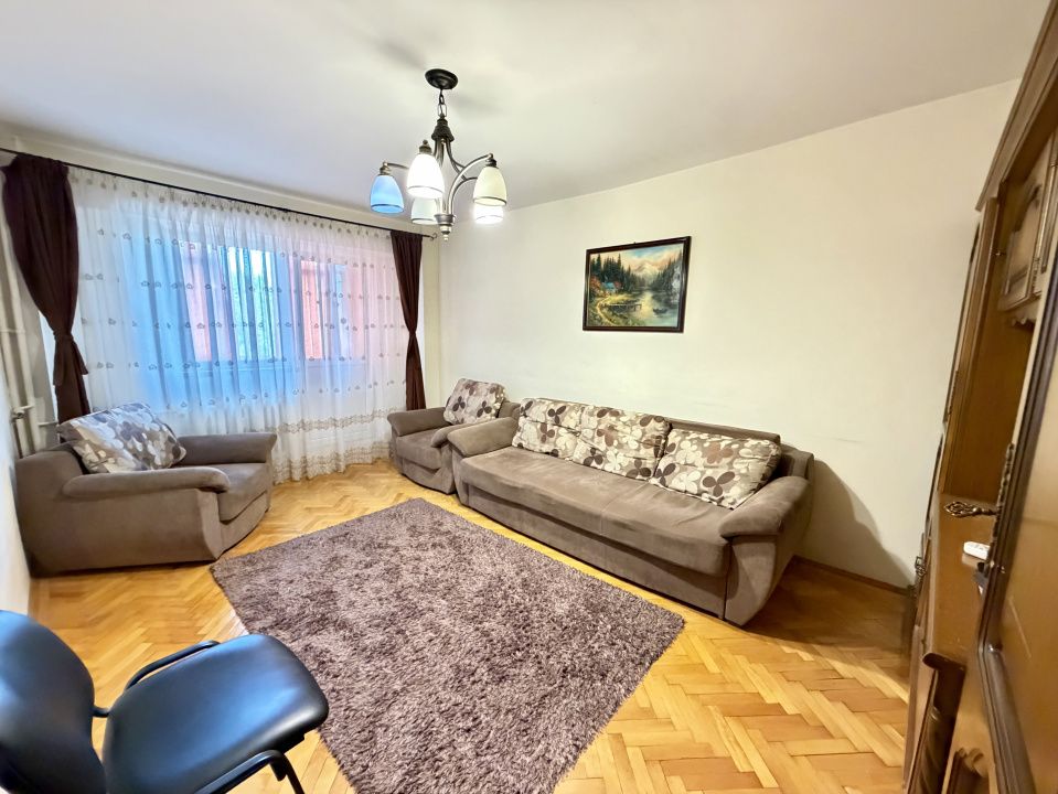 Apartament 3 camere, 77.20 mp, cartier Lapus, zona Intim – fotografia 2 din 10