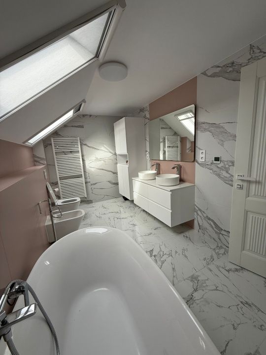 CASA ELEGANTA CU TEREN 1500MP,ZONA PETROM – fotografia 10 din 22