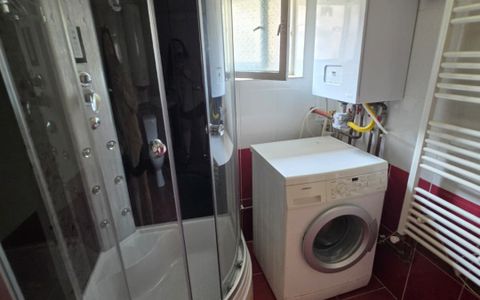 Casa la tara, Apoldul de Sus, 4 camere dormitoare, anexe, pivnita, teren 1200 mp