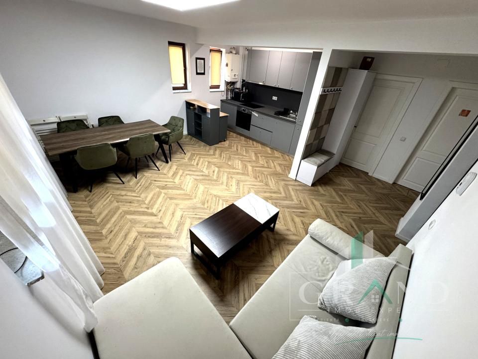 2 camere | Parcare CF | Bloc 2019 | Zona Răzoare–în spate la VIVO – fotografia 1 din 22