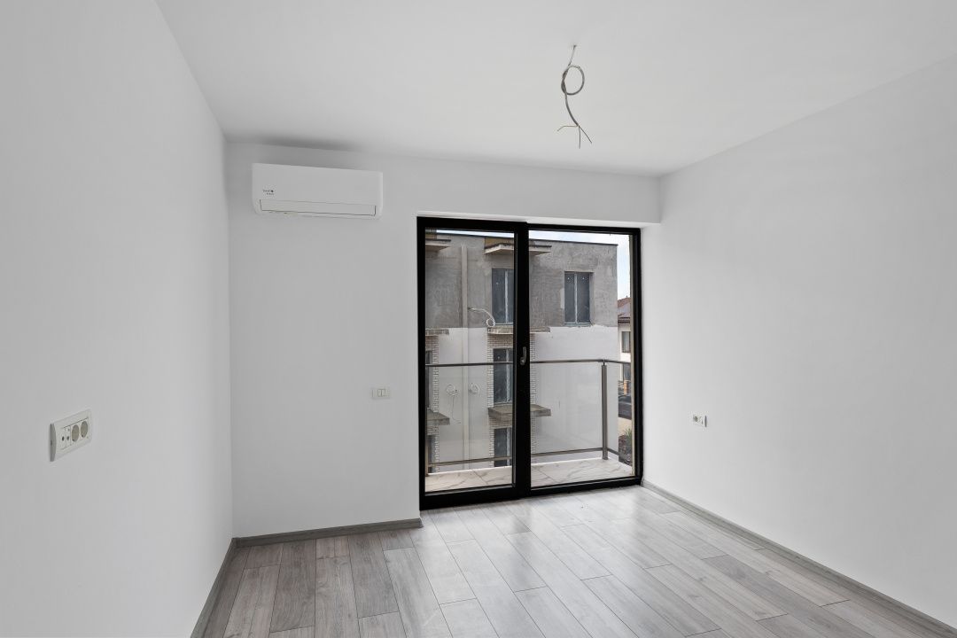 Apartament 3 camere la etajul 2 | Terasa privata 70m | Vedere frontală spre Lac – fotografia 9 din 26
