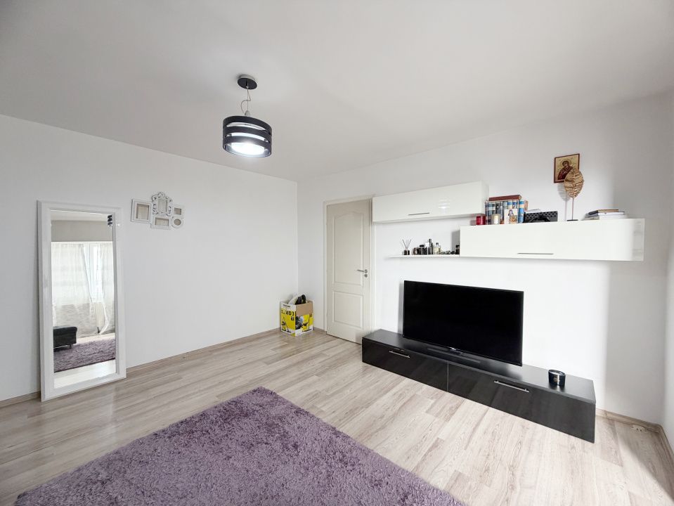 Apartament 2 camere, semidecomandat, zona Lipovei – fotografia 5 din 13