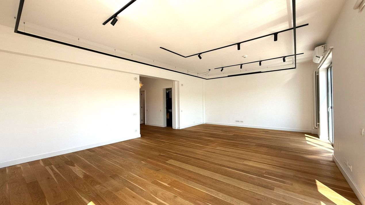 Spatiu birou 80mp, cart.Manastur, str.Campului, parcare, terasa, aer conditionat – fotografia 2 din 12