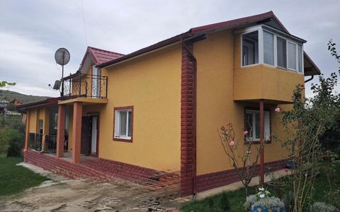 Casă P+M complet mobilată, teren 1000 mp-Campenesti