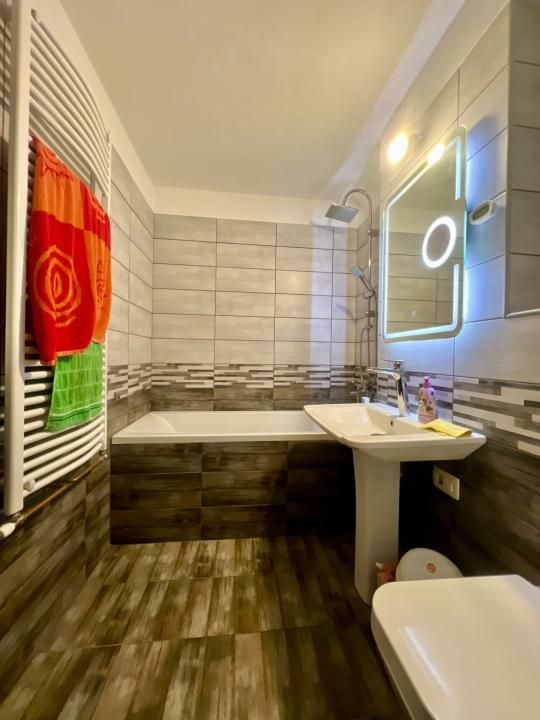 Apartament modern 3 camere, etaj 2/4, 73 mp utili - Zona Lunei – fotografia 11 din 12