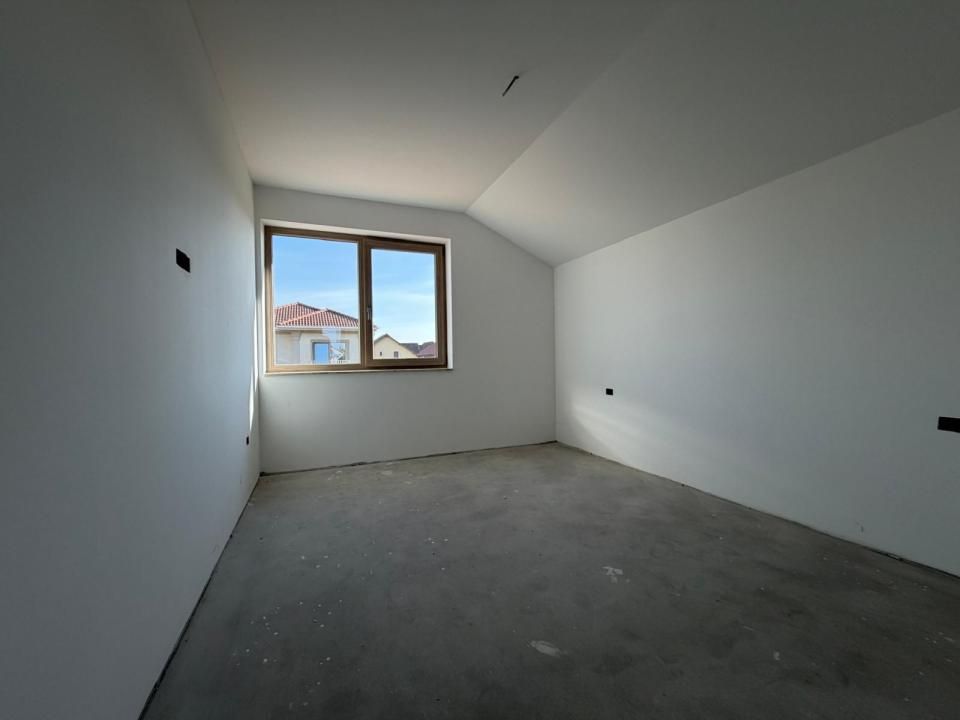 COMISION 0 | Casa individuala | Toate utilitatile | Curte generoasa | Garaj | – fotografia 11 din 18