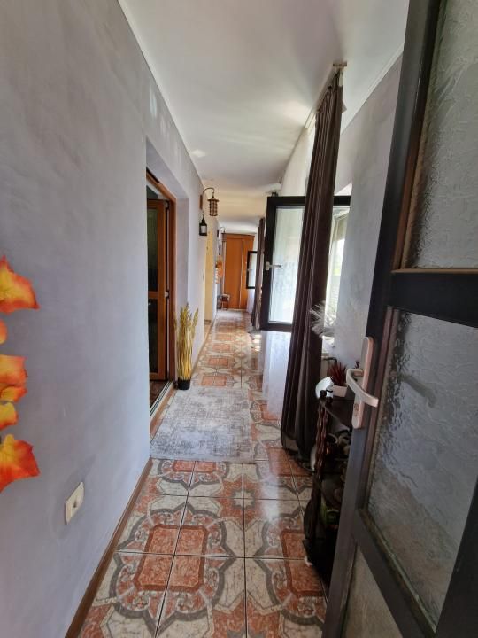 Casă de vânzare în Mircea Vodă + teren 1600 mp – fotografia 9 din 21