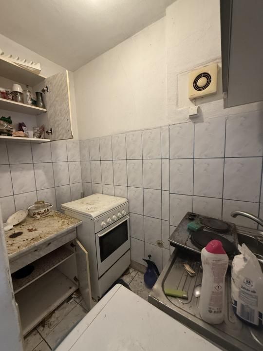 Apartament cu o camera, 22 mp utili, parter - COMPLEXUL STUDENTESC – fotografia 2 din 4