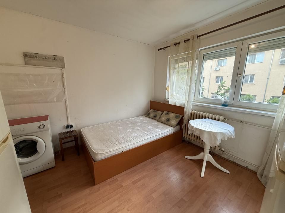 Apartament cu o camera, 16 mp utili, etajul 3, mobilat - Buziasului – fotografia 1 din 5