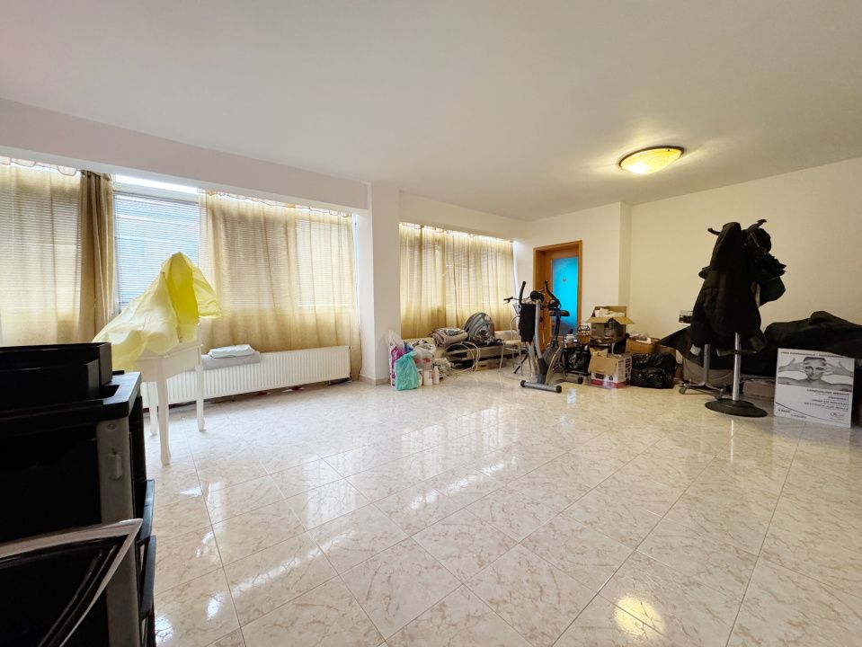 Apartament 3 camere decomandat 110mp utili, vedere pe 2 parti-Soarelui – fotografia 2 din 12