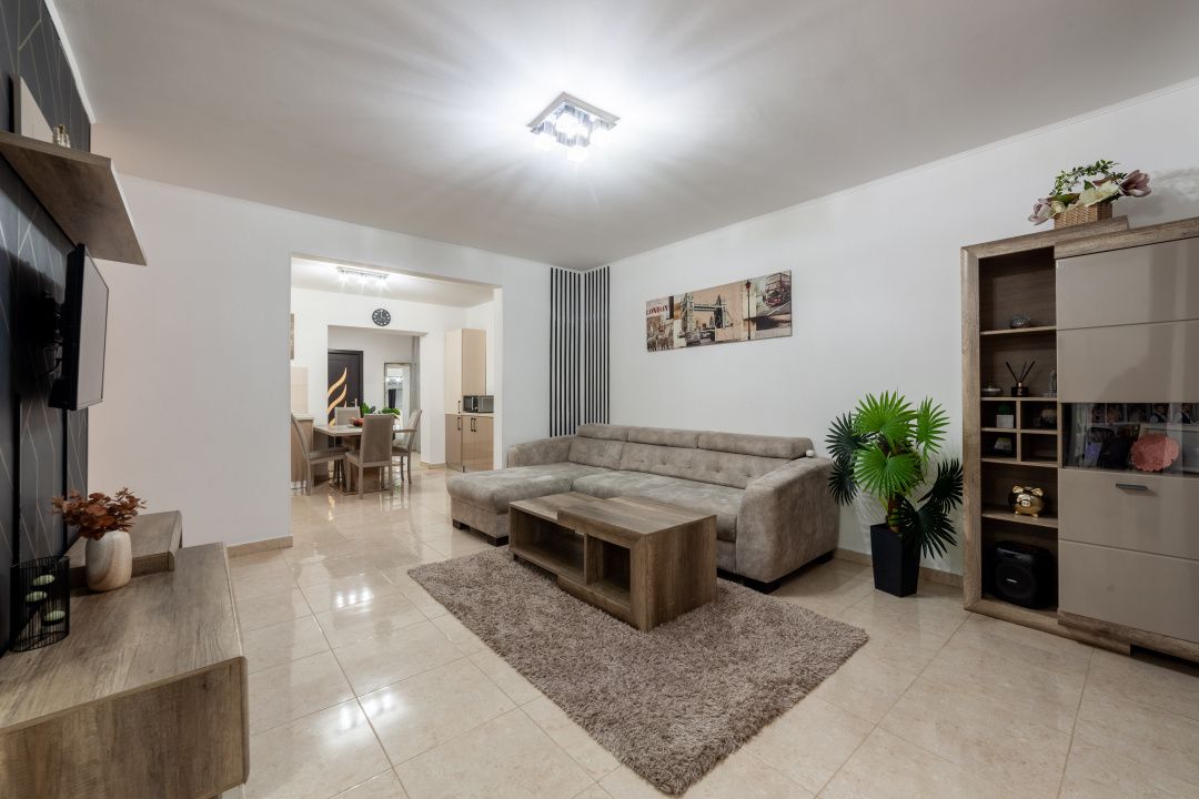 Casa tip duplex - Cartier Trivale - mobilată și utilată parțial – fotografia 2 din 17
