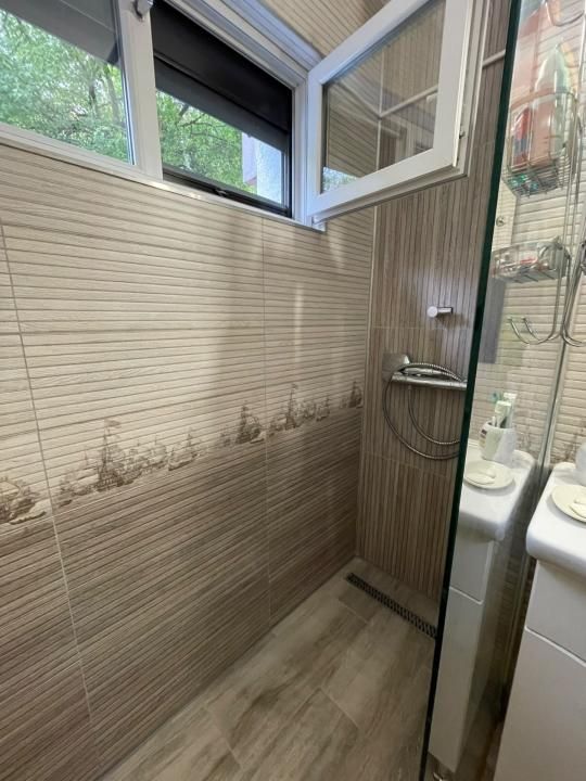 Apartament 2 camere-renovat-Podu Ros-Palas – fotografia 5 din 11