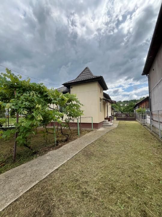 Casă cu 3 camere și teren 1.140 mp toate utilitățile, anexe și acces stradal – fotografia 18 din 20
