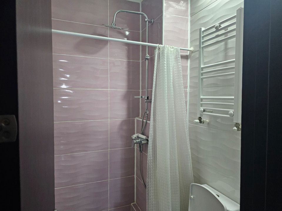 Apartament 3 camere, termen lung, situat in zona Tomis Nord-Constanta – fotografia 8 din 12