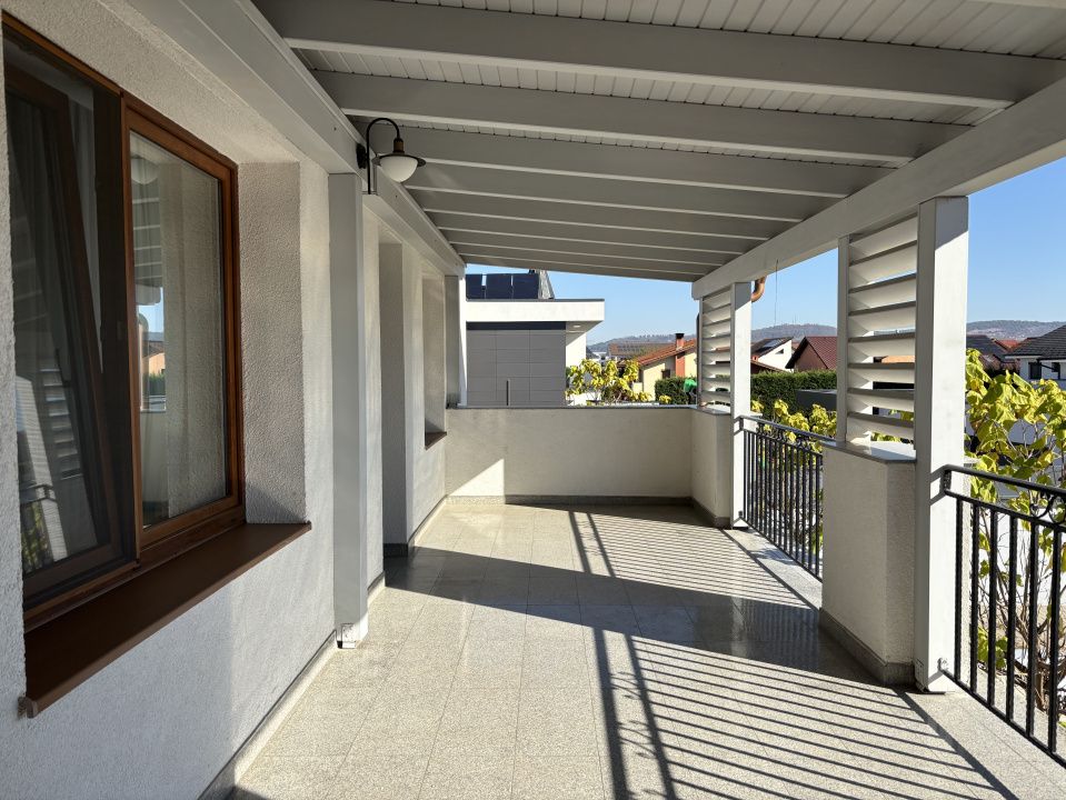 Casă elegantă, 203 mp utili + 500 mp teren - Pictor Brana, Şelimbăr, Sibiu – fotografia 18 din 28