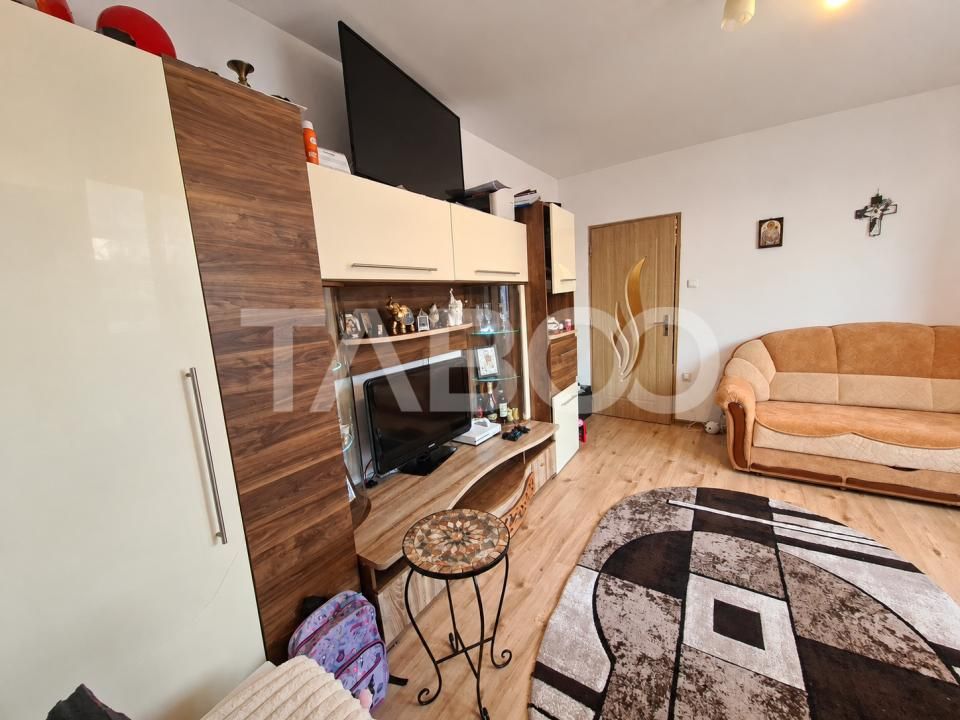 Apartament de vanzare 2 camere balcon Mihai Viteazul etaj 4 – fotografia 7 din 15