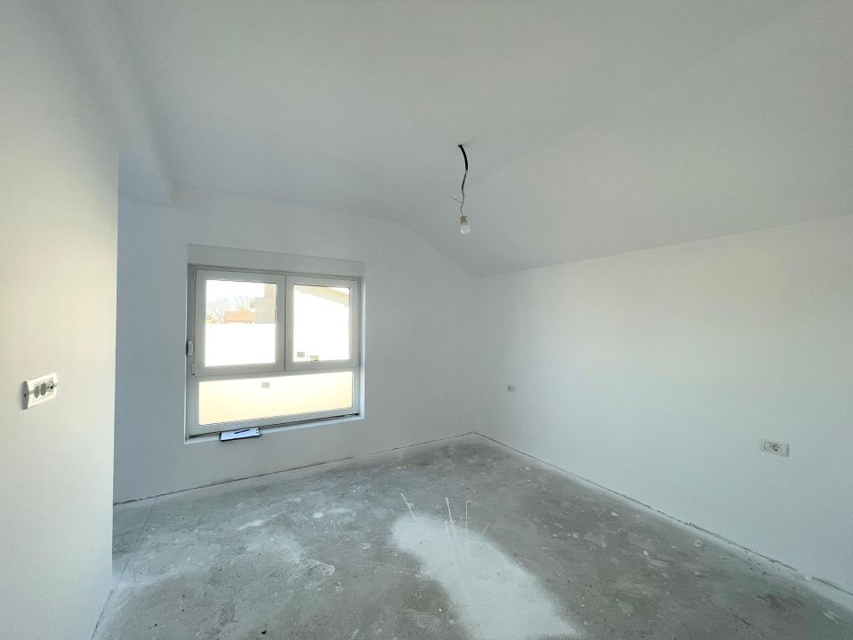 Duplex 4 camere zona excelenta - Mosnita Veche – fotografia 12 din 15