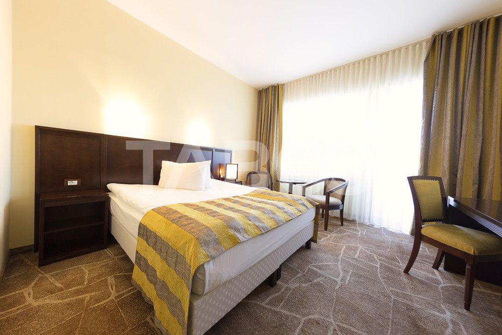 Hotel de 3* si 4* cu 64 de camere in Alba Iulia ultracentral – fotografia 19 din 37