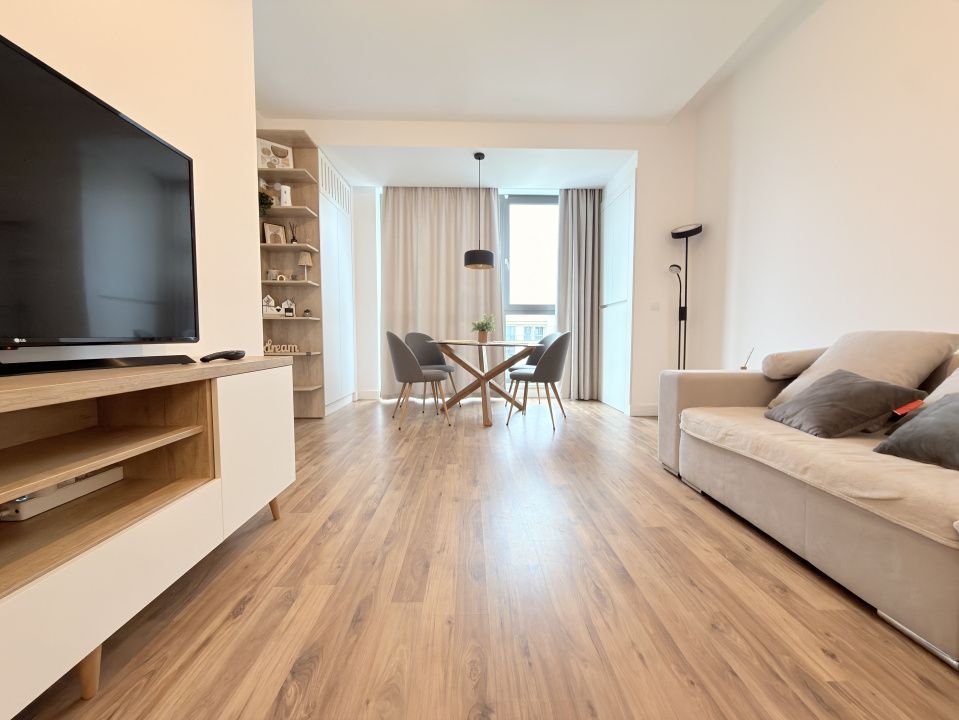 Apartament cu 2 camere de închiriat - Termen lung - Loc de parcare inclus – fotografia 1 din 6