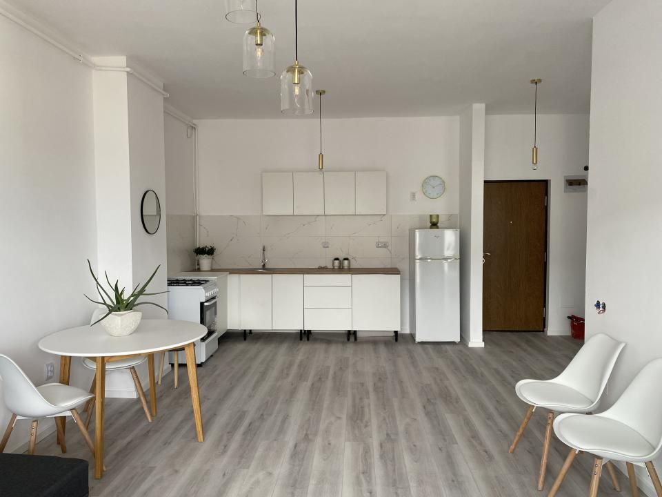 Apartament 2 camere 45mp | balcon 10mp | zona Eroilor - Blocurile Albe – fotografia 2 din 8