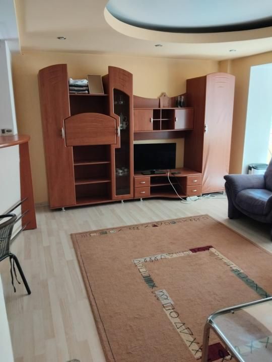 Apartament cu 3 camere, 80 mp utili și 2 balcoane – Plopilor – fotografia 1 din 12