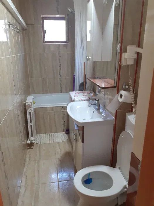 Apartament 3 camere de închiriat în Tomis Nord, aproape de Universitatea Ovidius – fotografia 5 din 6