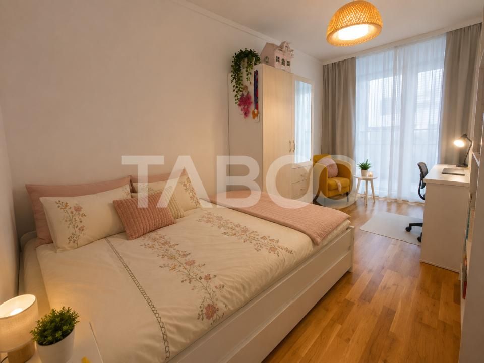 Apartament de vanzare 4 camere balcon boxa lift bloc nou zona Centrala – fotografia 7 din 20