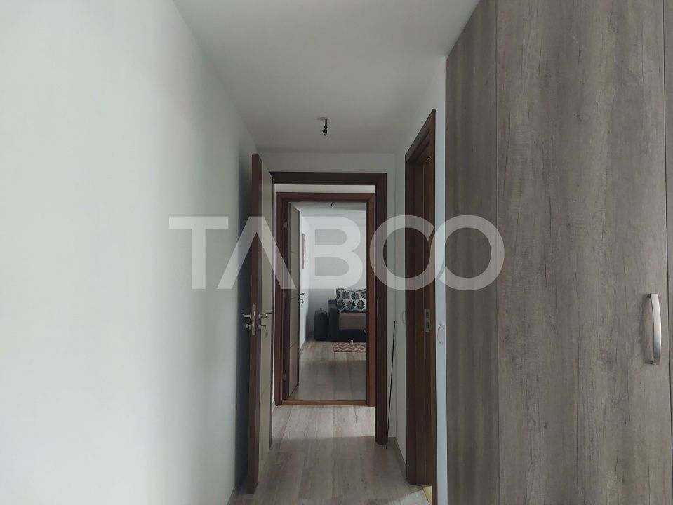 Casa in zona centrala 5 camere 2 bucatarii 3 bai curte comuna Cisnadie – fotografia 20 din 28