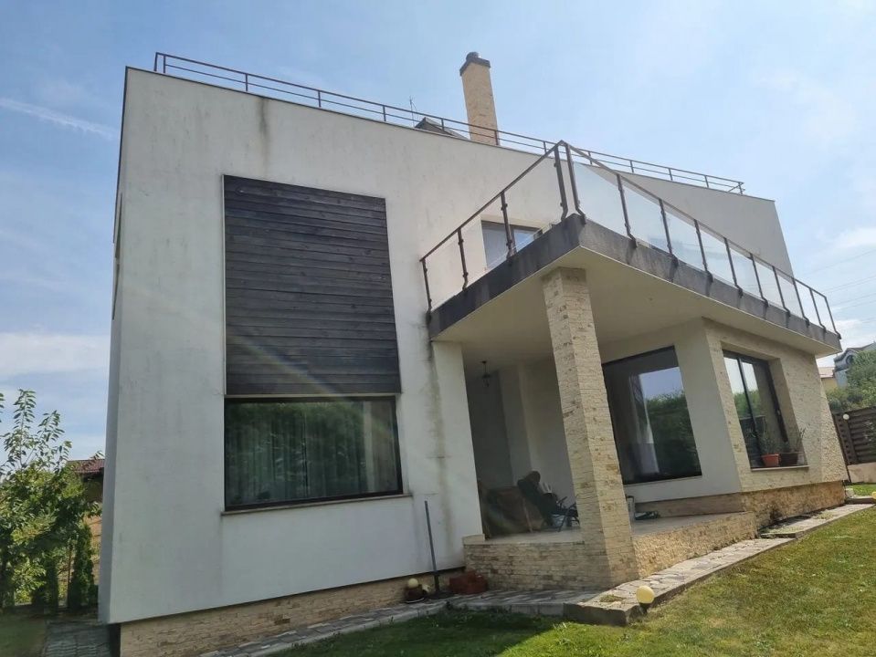 Casa deosebita, utilata mobilata, Faget, 311mp utili – fotografia 1 din 7