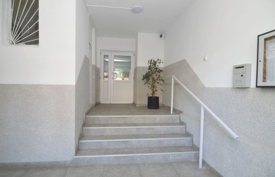 INCHIRIERE APARTAMENT 3 CAMERE VITAN-FOISORULUI – fotografia 23 din 26