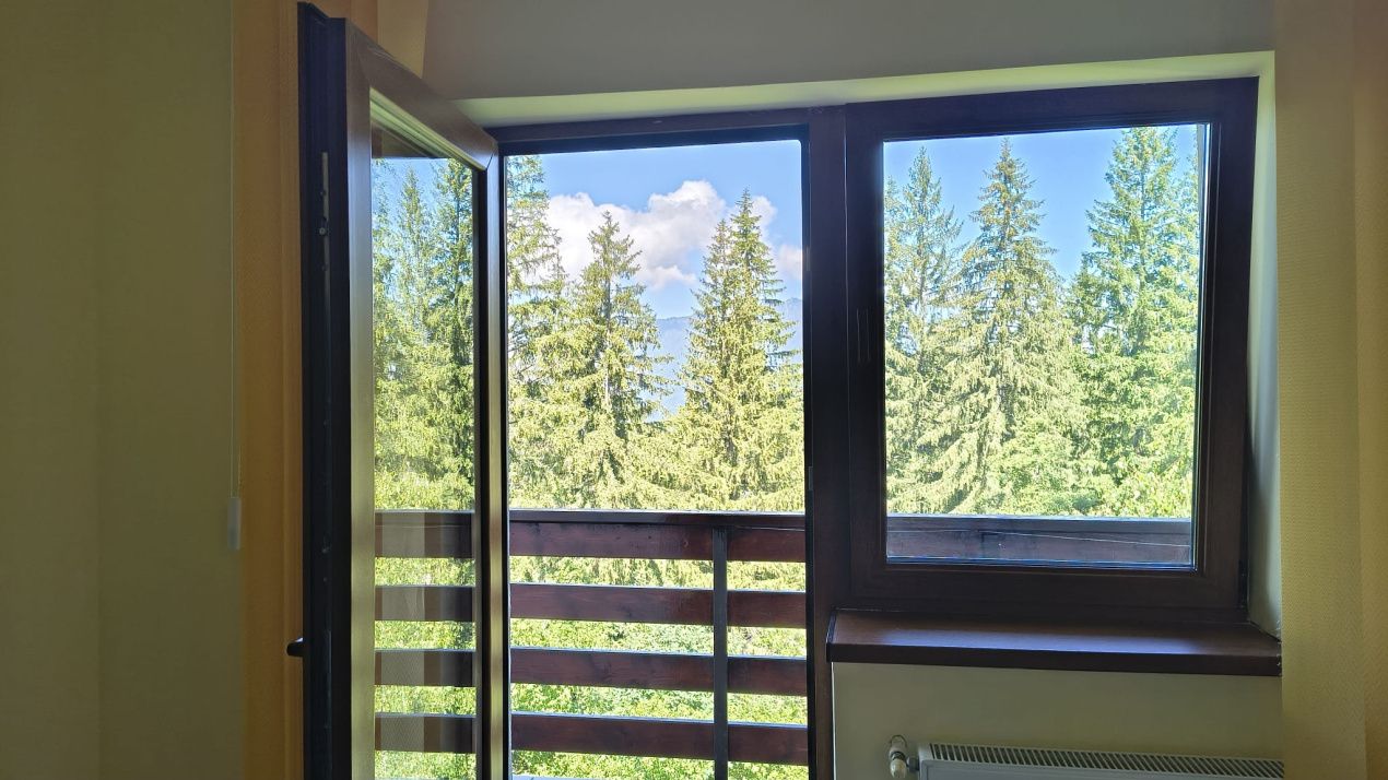 Apartament 2 camere -Cioplea-Vedere spre Masivul Postavaru – fotografia 25 din 26