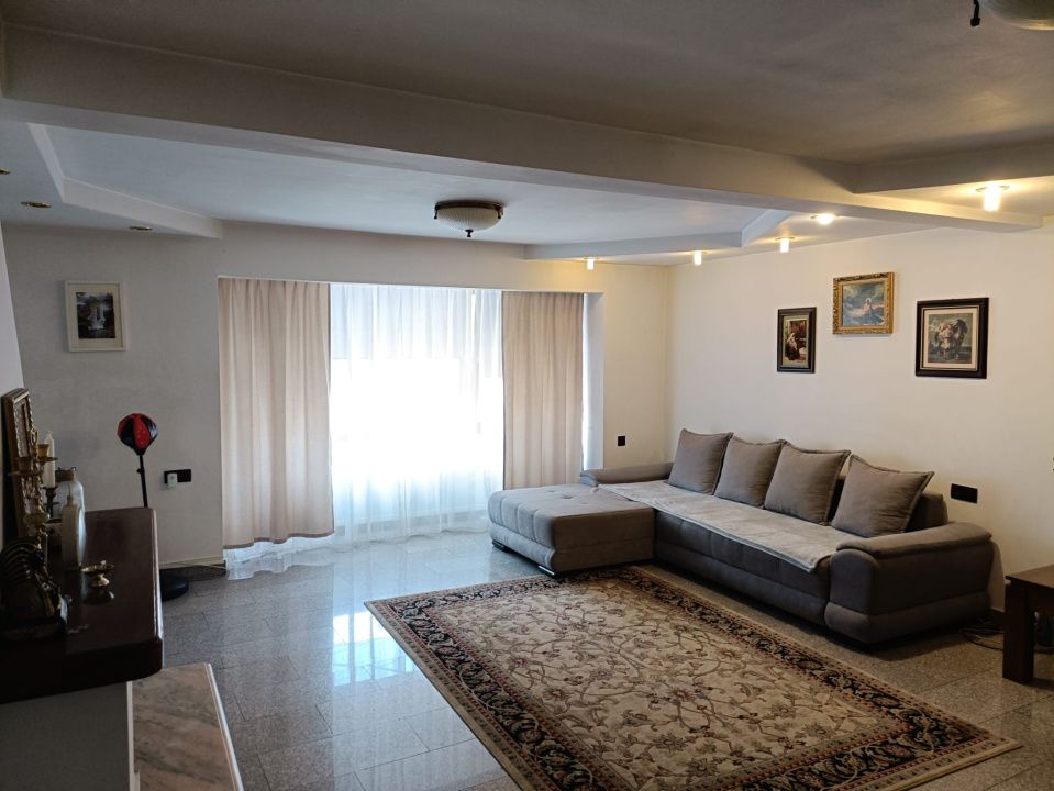 Casă și spațiu comercial de vânzare Reghin zona centrală. – fotografia 4 din 16