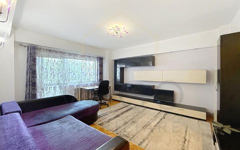 3 camere decomandate, balcon, zona Centrala - Piata Cipariu-Fac.Drept