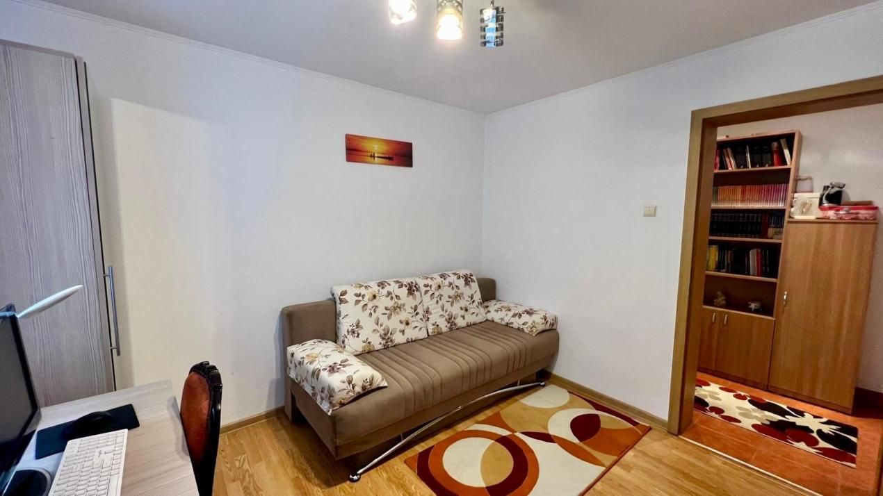Apartament 4 camere decomandat | Str. Banat | Etaj 3/4 | – fotografia 10 din 16