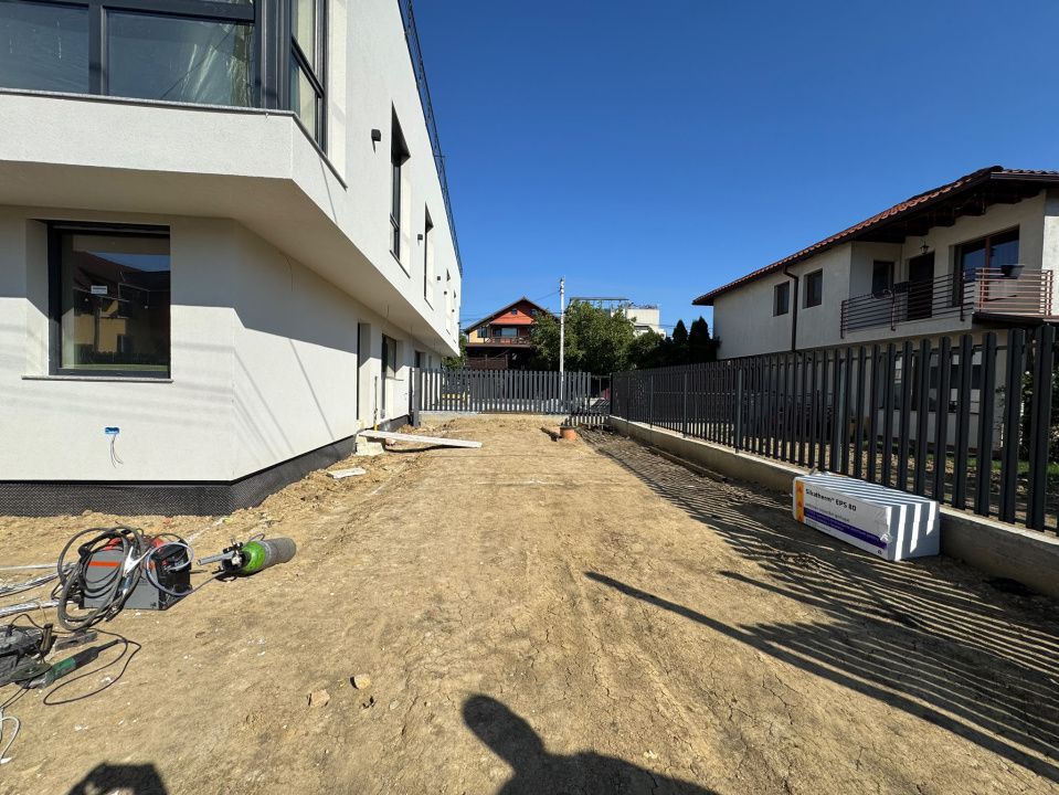 Casă înșiruită cu etaj, semifinisată interior, 142 mp., Florești – fotografia 2 din 10