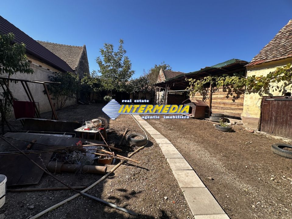 Casa veche cu Anexe I Teren 1313 mp I Lancram  I Ideala pentru investitie I – fotografia 4 din 8