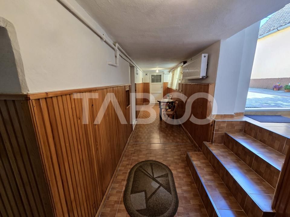 Casa individuala de vanzare cu teren 237 mp garaj in zona Lupeni Sibiu – fotografia 11 din 32
