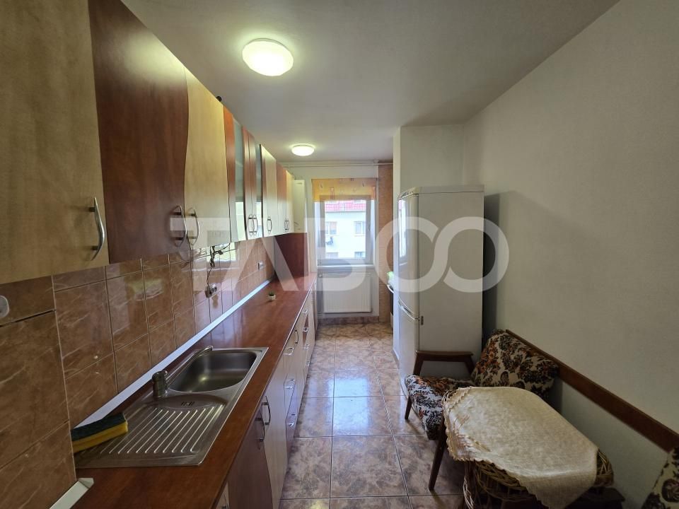 Apartament de inchiriat 2 dormitoare decomandat Vasile Aaron Sibiu – fotografia 5 din 17