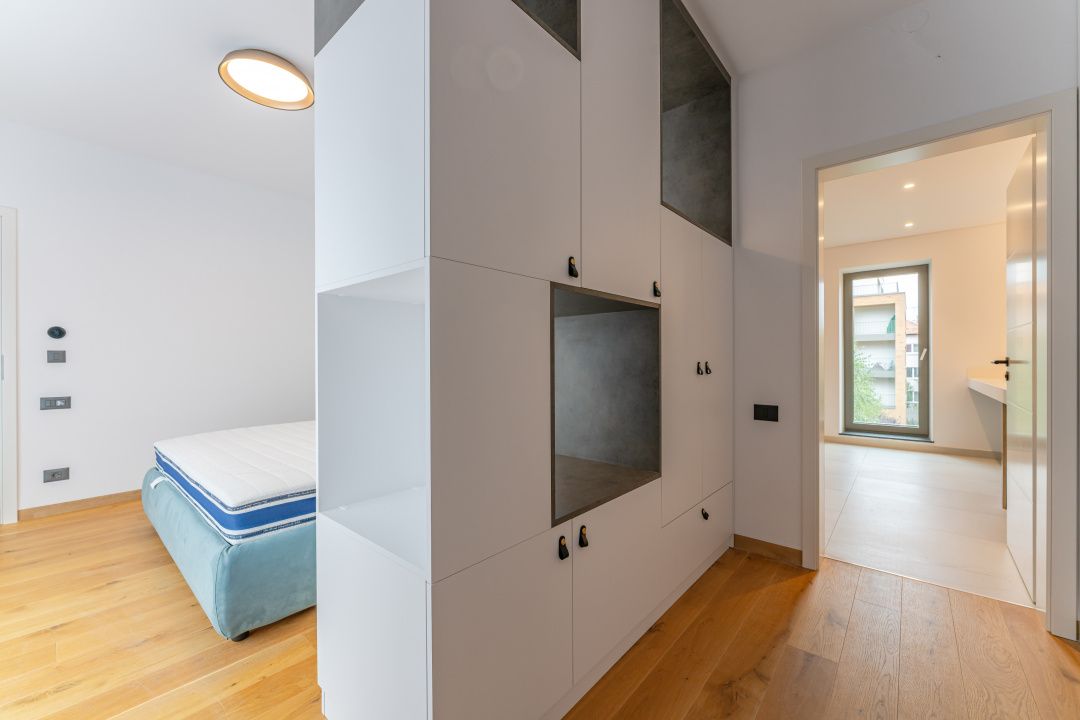 Apartament 4 camere cu terasă 104 mp și priveliște spre Tâmpa – fotografia 12 din 23